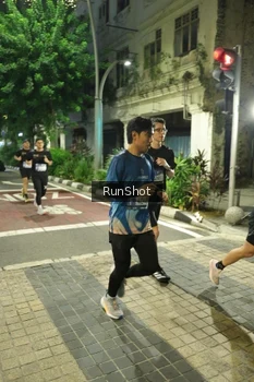 Runner Photo 4213316