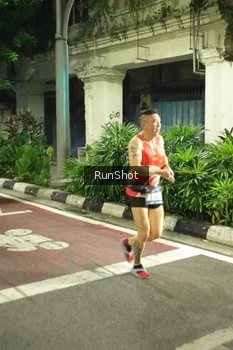 Runner Photo 4213317
