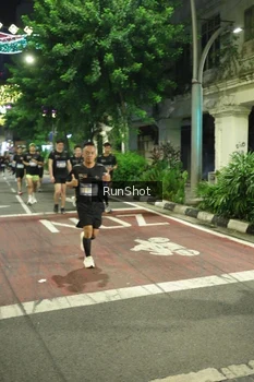 Runner Photo 4213322