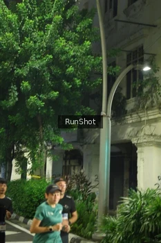 Runner Photo 4213383
