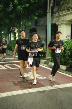 Runner Photo 4213410