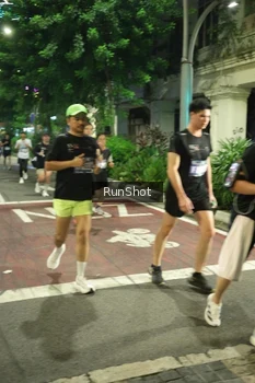Runner Photo 4213416
