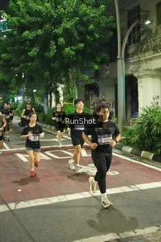 Runner Photo 4213429