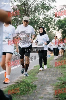Runner Photo 421344