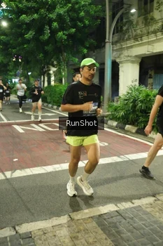 Runner Photo 4213443