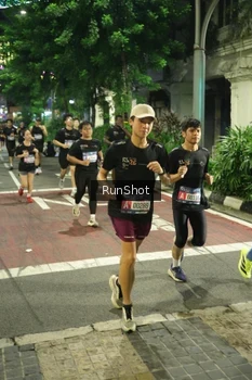 Runner Photo 4213449