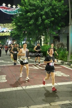 Runner Photo 4213450