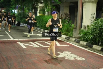 Runner Photo 4213461