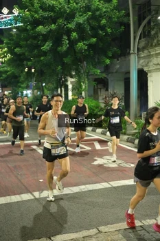 Runner Photo 4213468