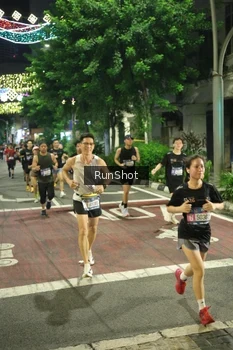 Runner Photo 4213474
