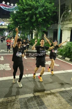 Runner Photo 4213557