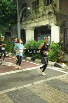 Runner Photo 4213737