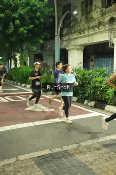Runner Photo 4213742