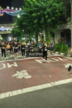Runner Photo 4213777
