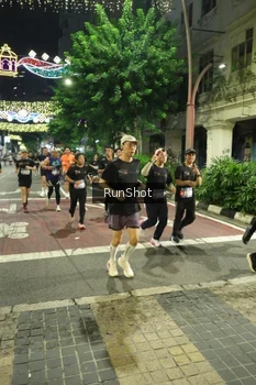 Runner Photo 4213896