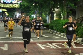 Runner Photo 4213943