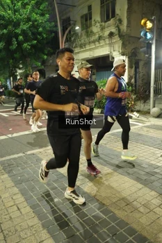 Runner Photo 4213954