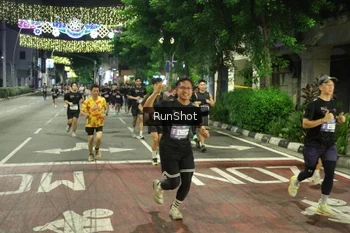 Runner Photo 4214026