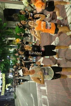 Runner Photo 4214028