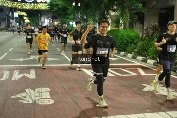 Runner Photo 4214041
