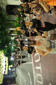 Runner Photo 4214044