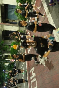 Runner Photo 4214105