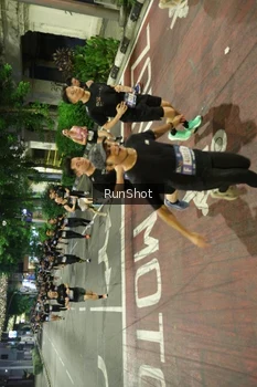 Runner Photo 4214222
