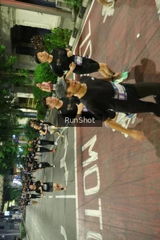 Runner Photo 4214223