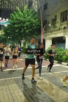 Runner Photo 4214228