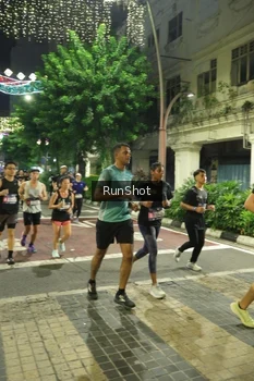 Runner Photo 4214231