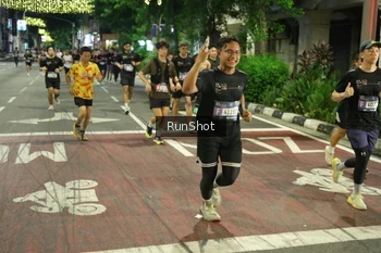 Runner Photo 4214246