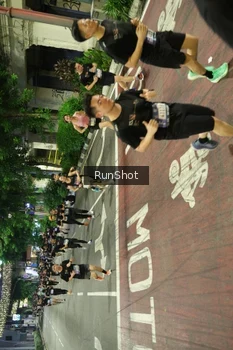 Runner Photo 4214251