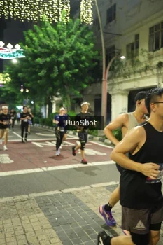 Runner Photo 4214262