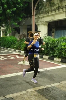 Runner Photo 4214281