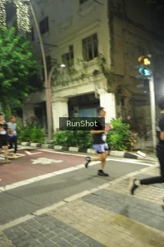 Runner Photo 4214349