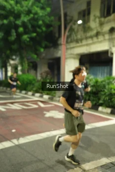 Runner Photo 4214562