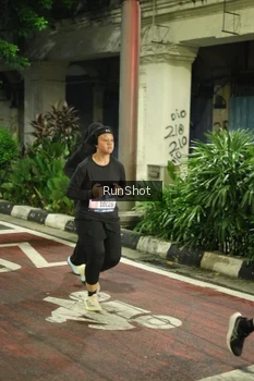 Runner Photo 4214738
