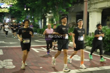 Runner Photo 4214780
