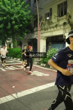 Runner Photo 4214782