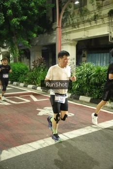 Runner Photo 4214801