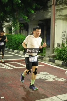 Runner Photo 4214807