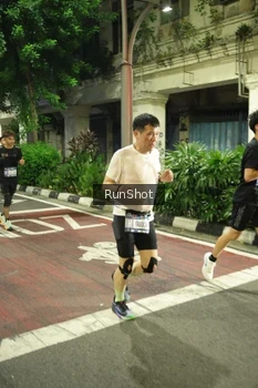Runner Photo 4214809
