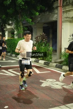 Runner Photo 4214810