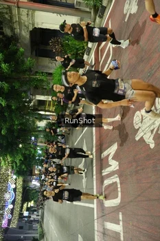 Runner Photo 4214817