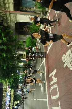 Runner Photo 4214960
