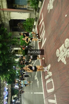 Runner Photo 4214979