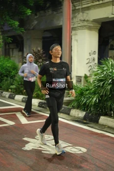 Runner Photo 4215146