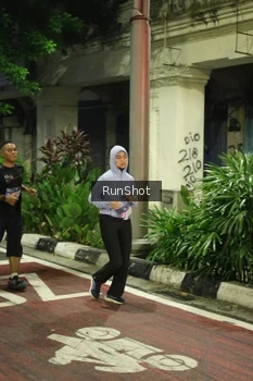 Runner Photo 4215148