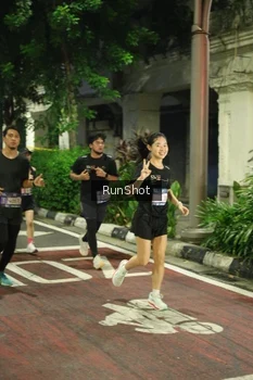Runner Photo 4215208