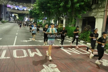 Runner Photo 4215233